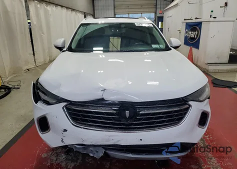 2022 Buick Envision Preferred z USA, uszkodzony, nr VIN LRBFZMR43ND162832